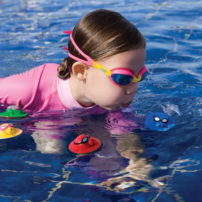 Zoggs Seal Flips - Image 3