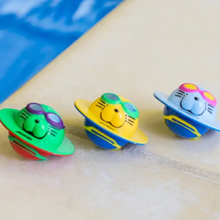 Zoggs Seal Flips - Image 4